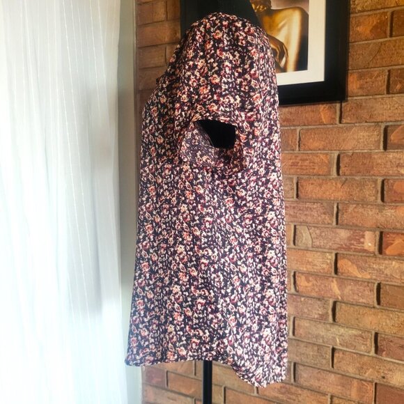Daniel Rainn Short Pleated Sleeved Black/Red/Pink Floral Blouse - Size M - Picture 6 of 9